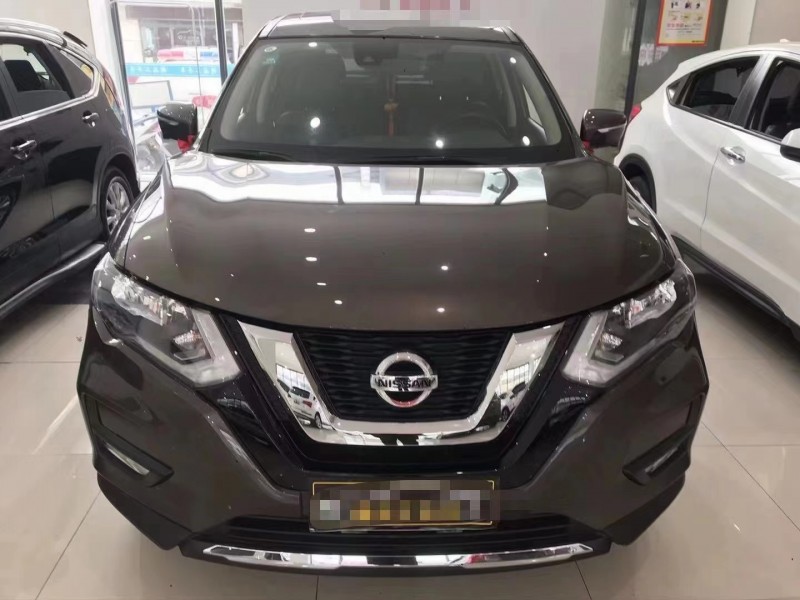 益阳20年日产奇骏1