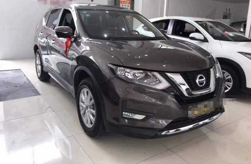 益阳20年日产奇骏2