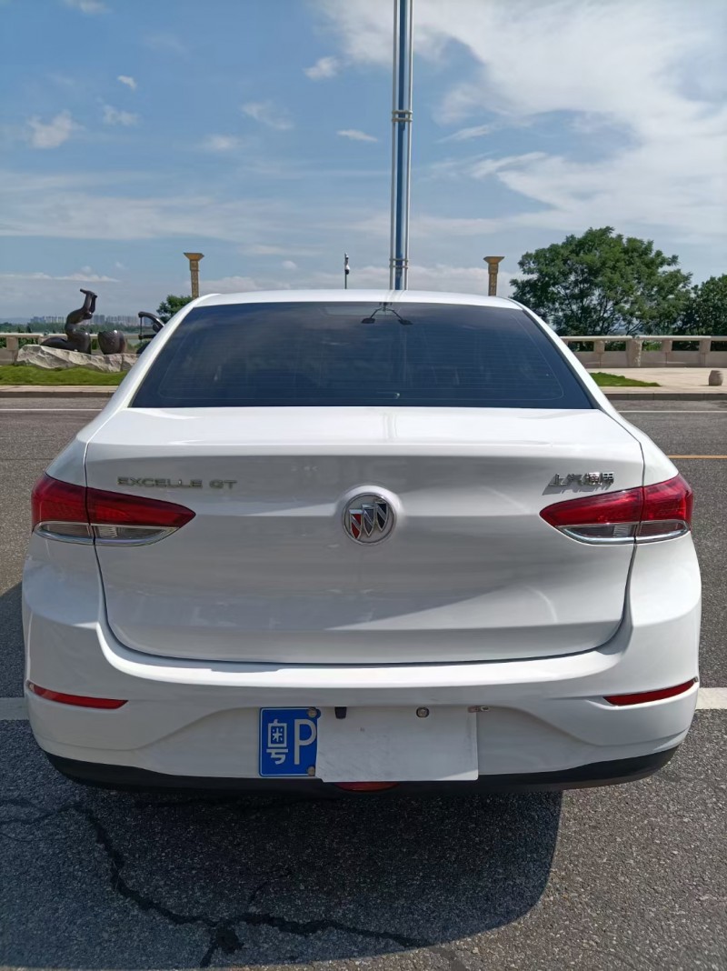 佛山20年别克英朗4