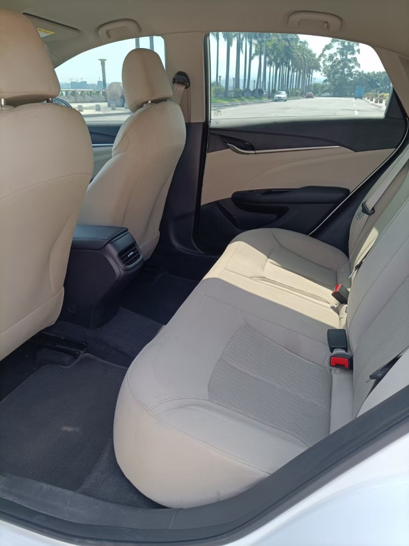 佛山20年别克英朗5