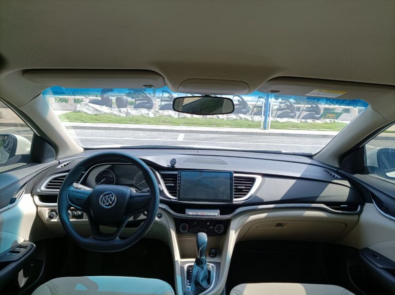 佛山20年别克英朗8