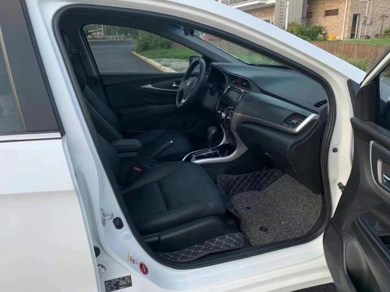 广州19年本田凌派4