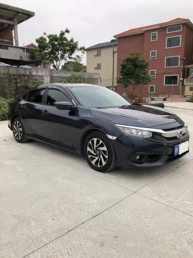 佛山17年本田思域3