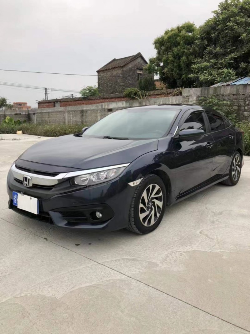 佛山17年本田思域2