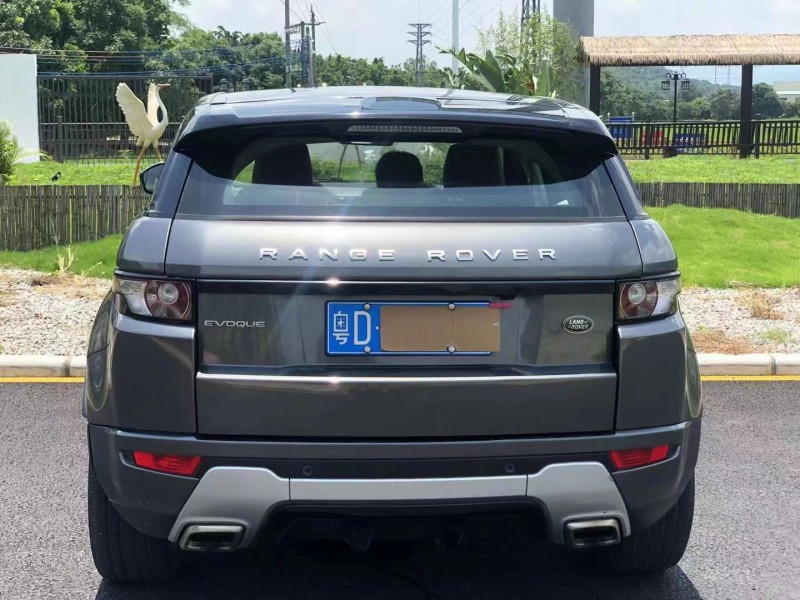 广州16年路虎极光2