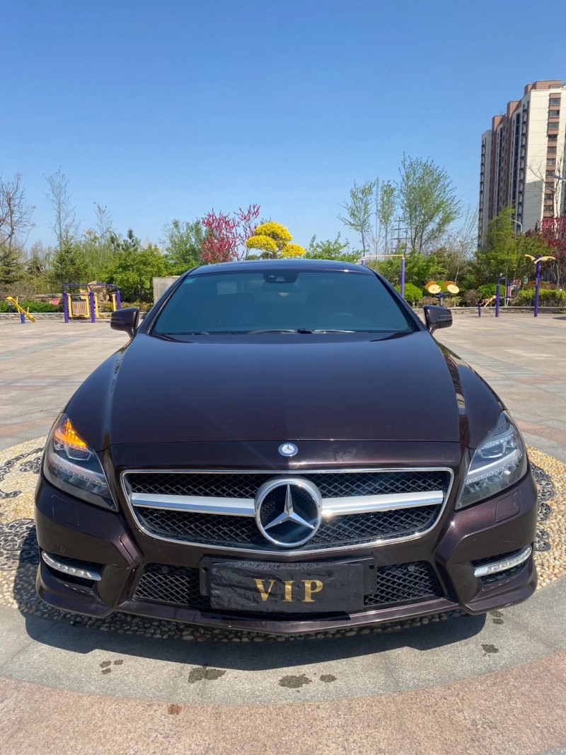 青岛13年奔驰CLS9