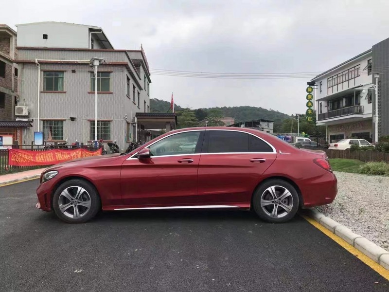 广州19年奔驰C8