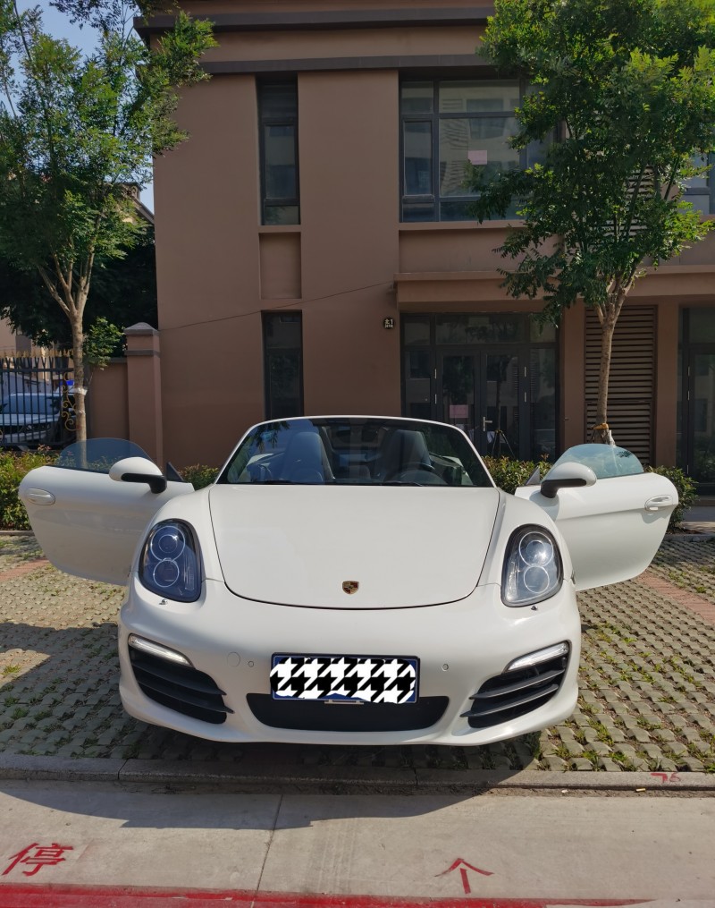 青岛13年保时捷Boxster9