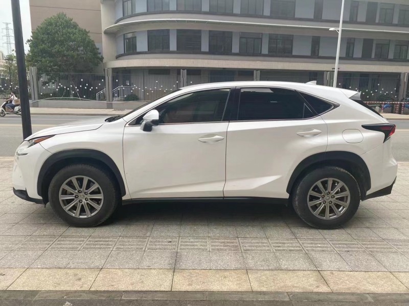 广州16年雷克萨斯NX3