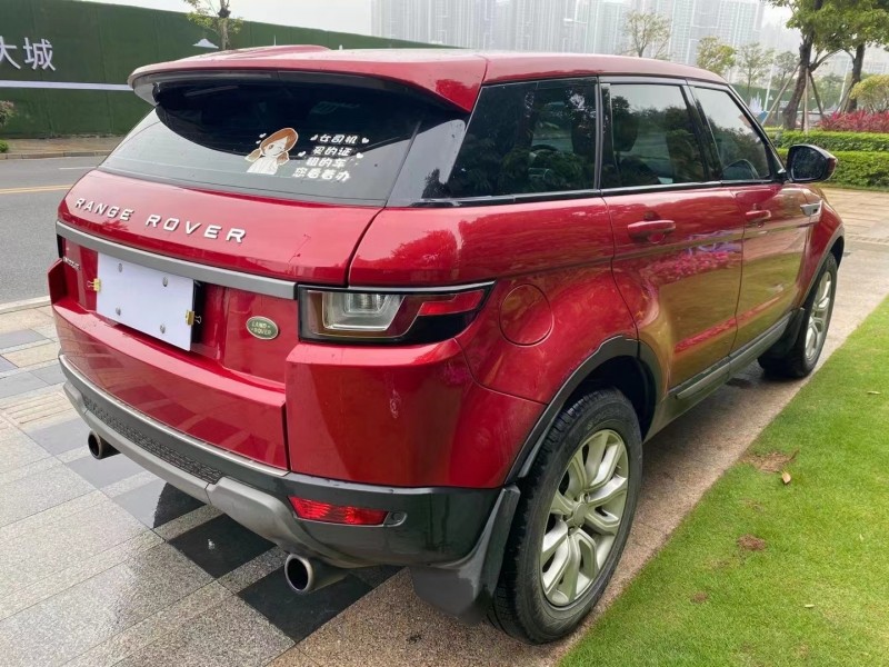 中山17年路虎极光4