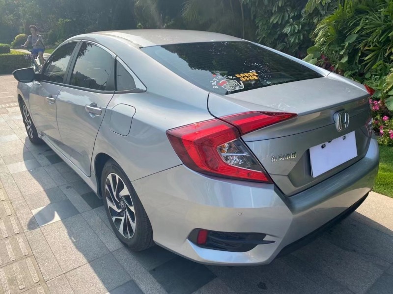 广州18年本田思域1