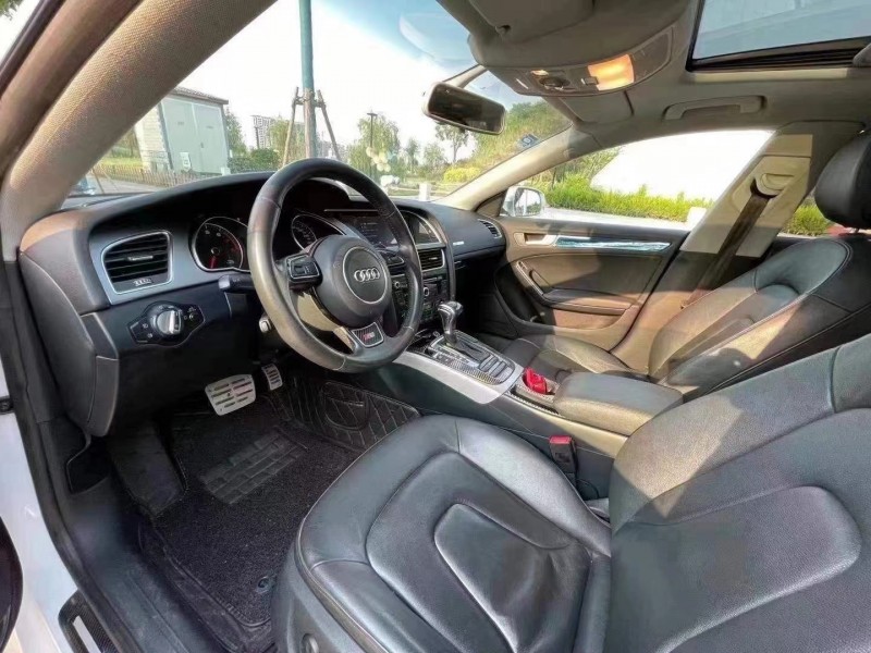 济宁14年奥迪A56