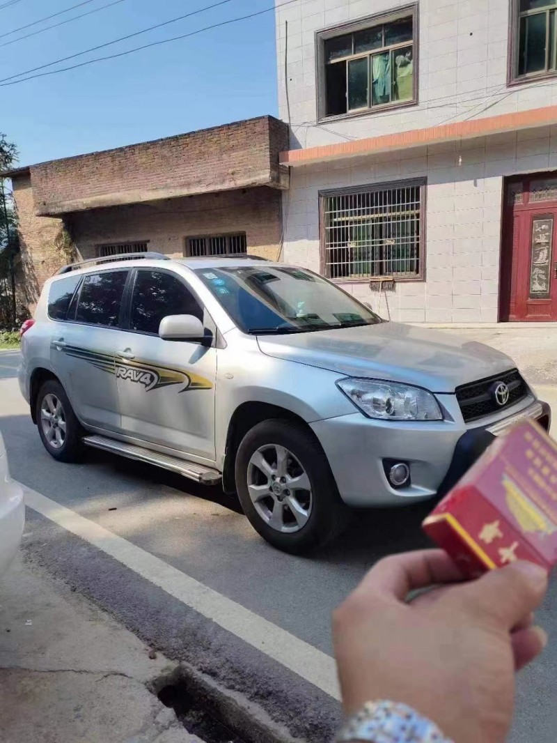 萍鄉11年豐田RAV47
