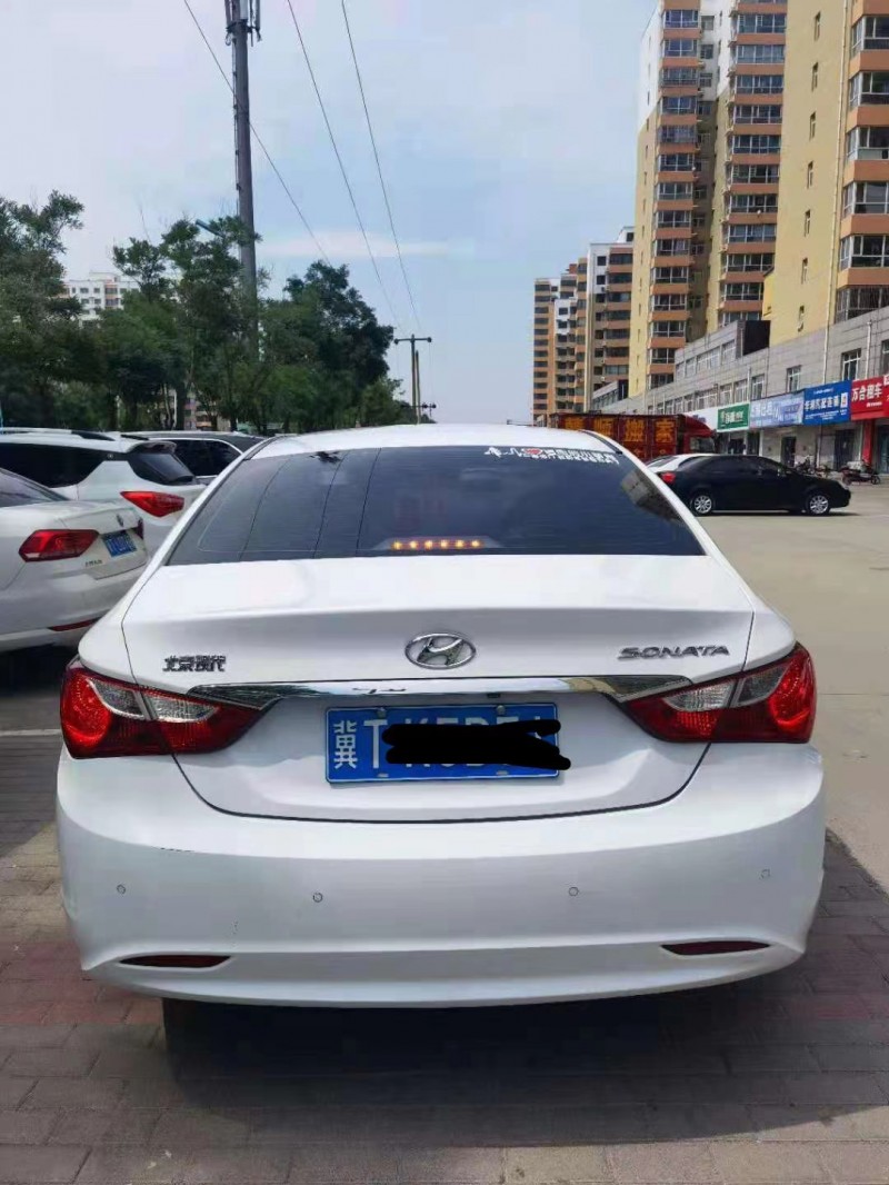 保定13年现代索纳塔八7