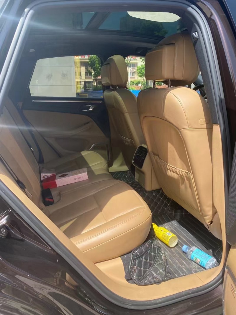 日照16年保時捷Macan4