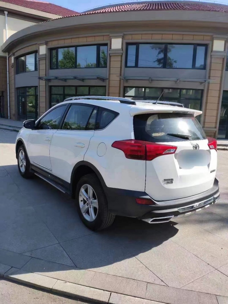 济宁13年丰田RAV4荣放7