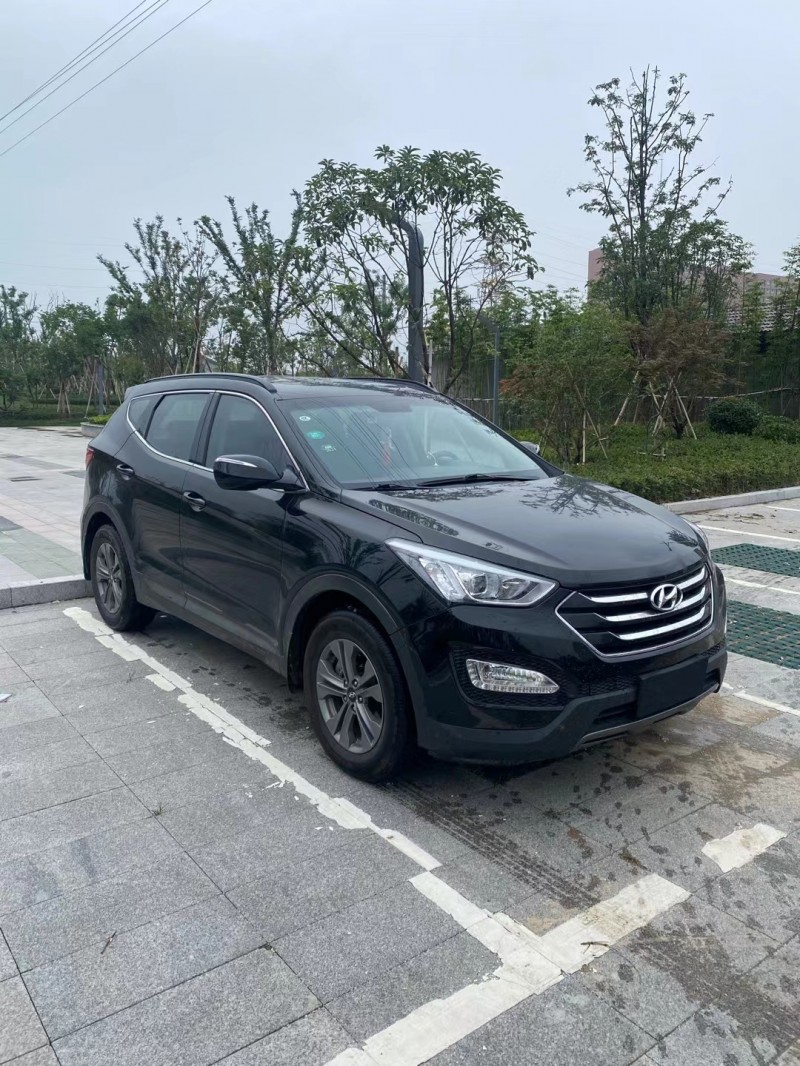 90 万品牌:全新胜达表显里程5-8万公里上牌时间2015-06排放标准2.