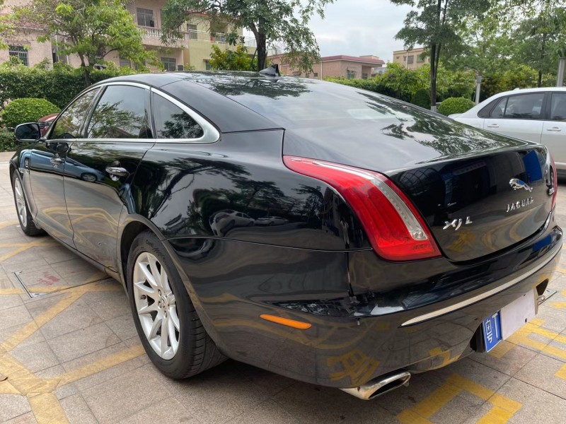 中山13年捷豹XJL8