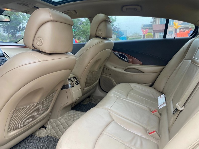 青岛11年别克君越5