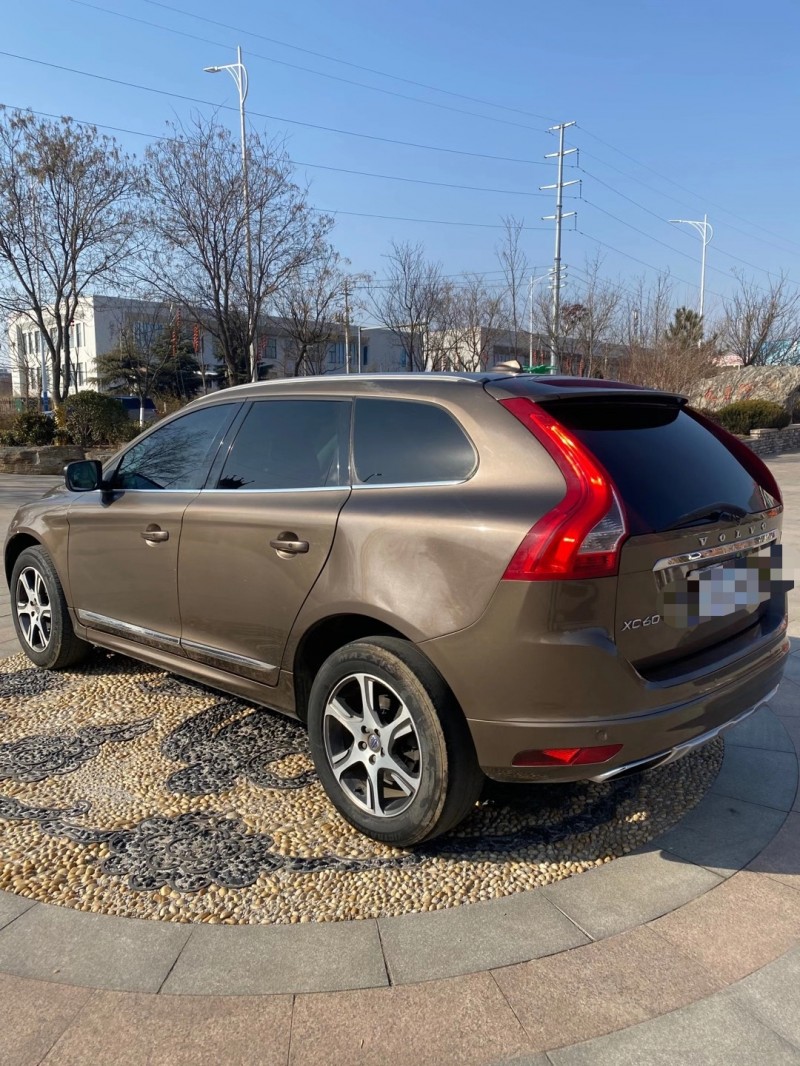青島13年沃爾沃XC602