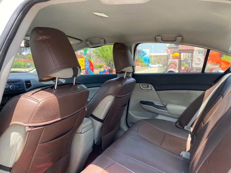 青岛15年本田思域1