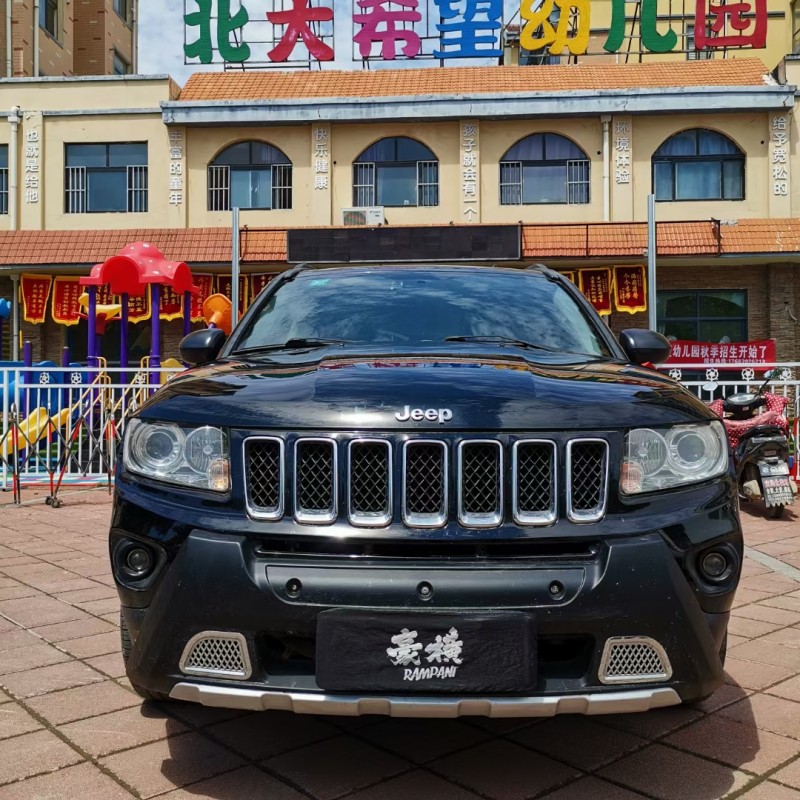 鶴壁13年Jeep指南者8