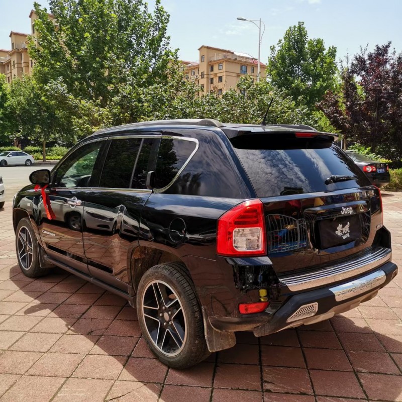 鶴壁13年Jeep指南者9