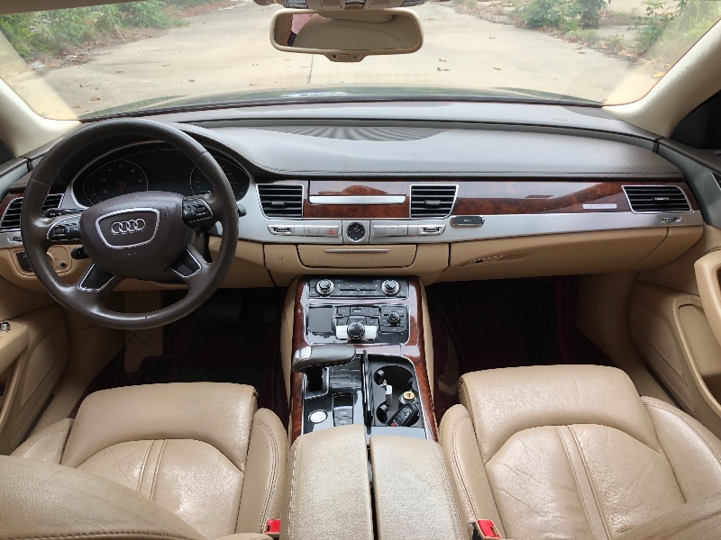 郑州11年奥迪A8L1