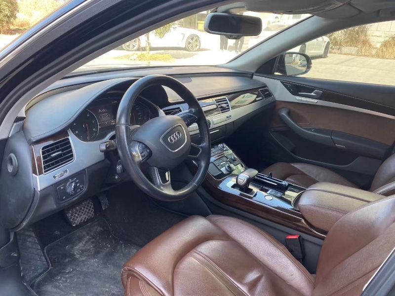 郑州15年奥迪A8L3