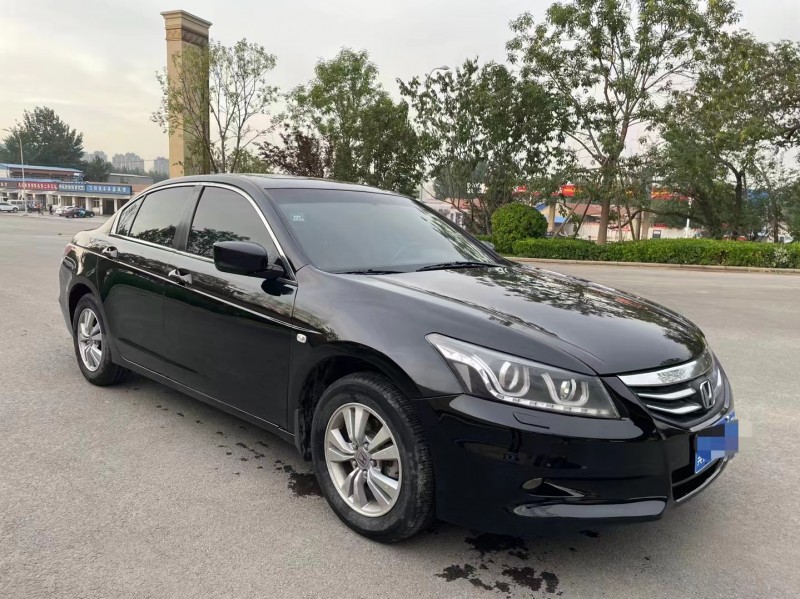 廊坊12年本田雅阁8