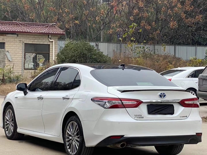 郑州18年丰田凯美瑞5