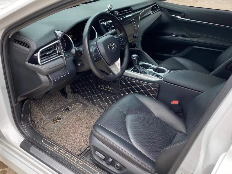 郑州18年丰田凯美瑞1