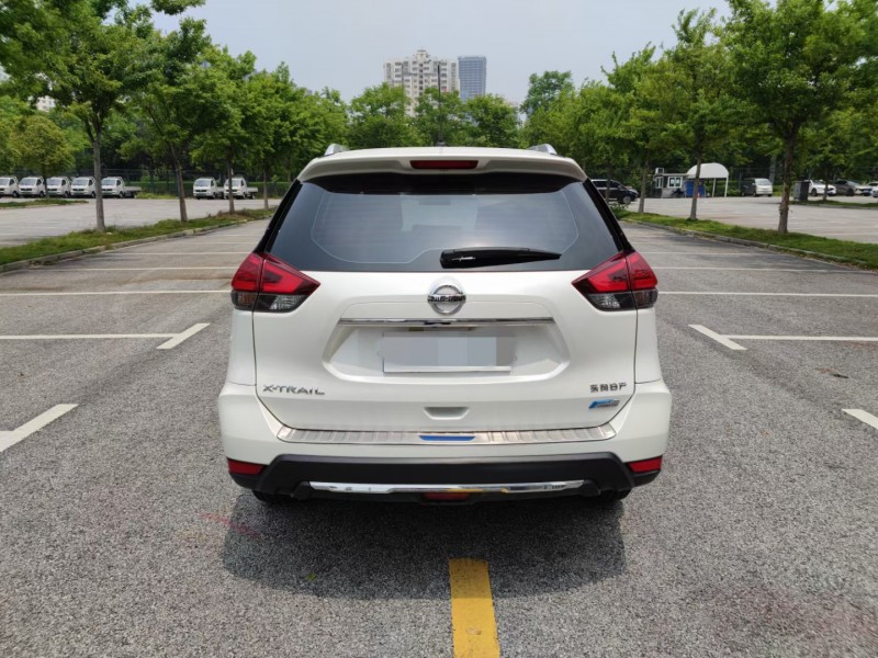 蘭州18年日產奇駿5