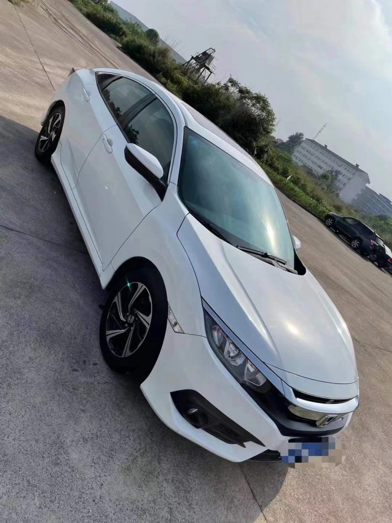 武汉18年本田思域2