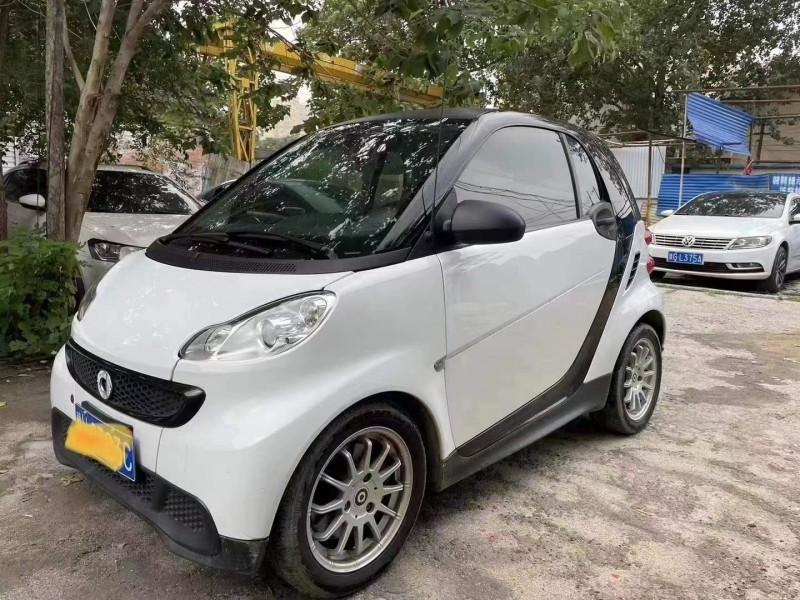 济宁14年奔驰smart2