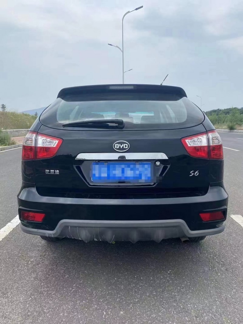 潍坊14年比亚迪S69