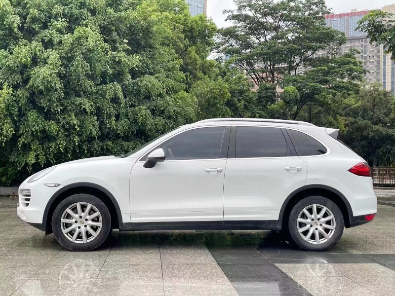 深圳13年保时捷卡宴7