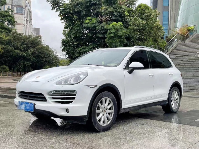 深圳13年保时捷卡宴8