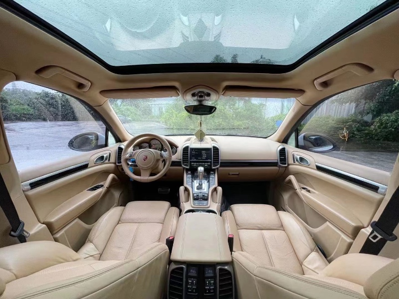 深圳13年保时捷卡宴3