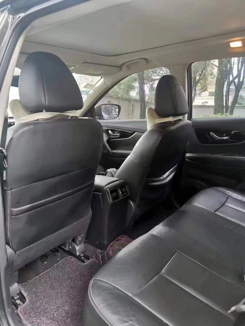 济南19年日产奇骏6