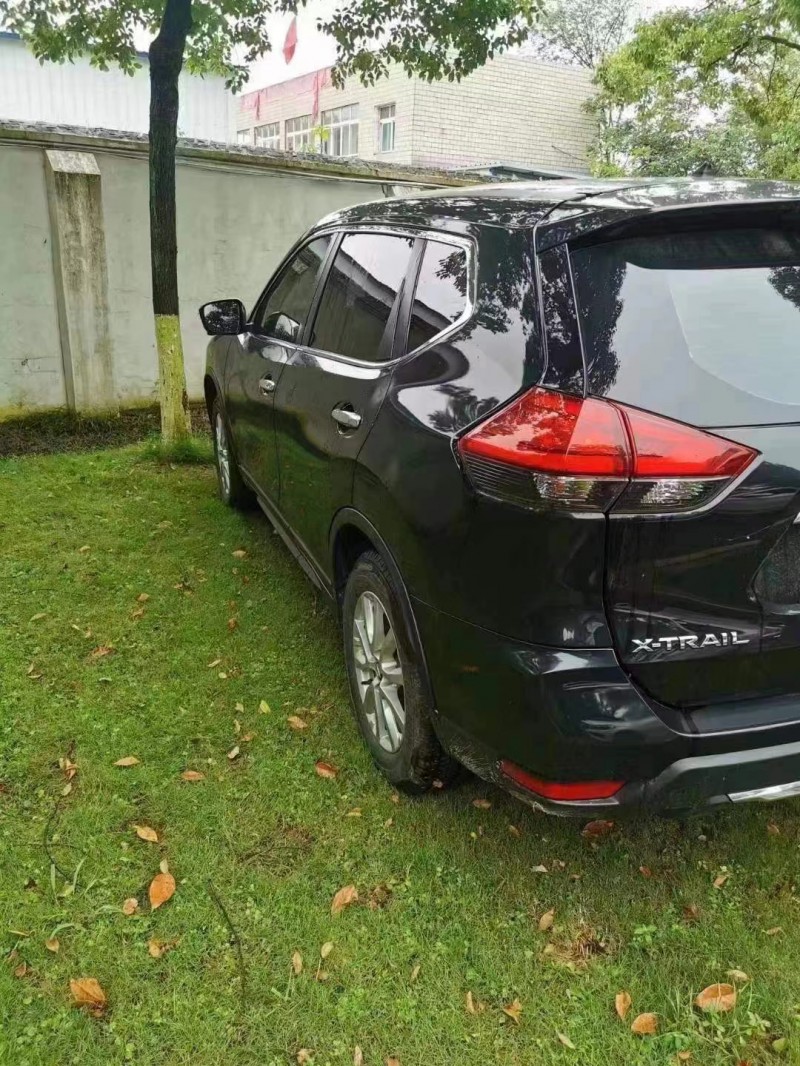 济南19年日产奇骏7