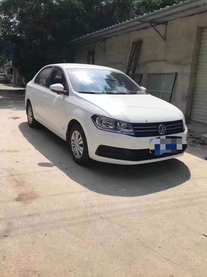 南寧18年大眾桑塔納2