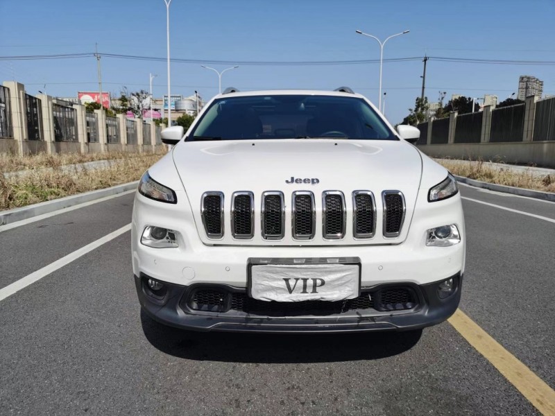 蘇州16年Jeep自由光1