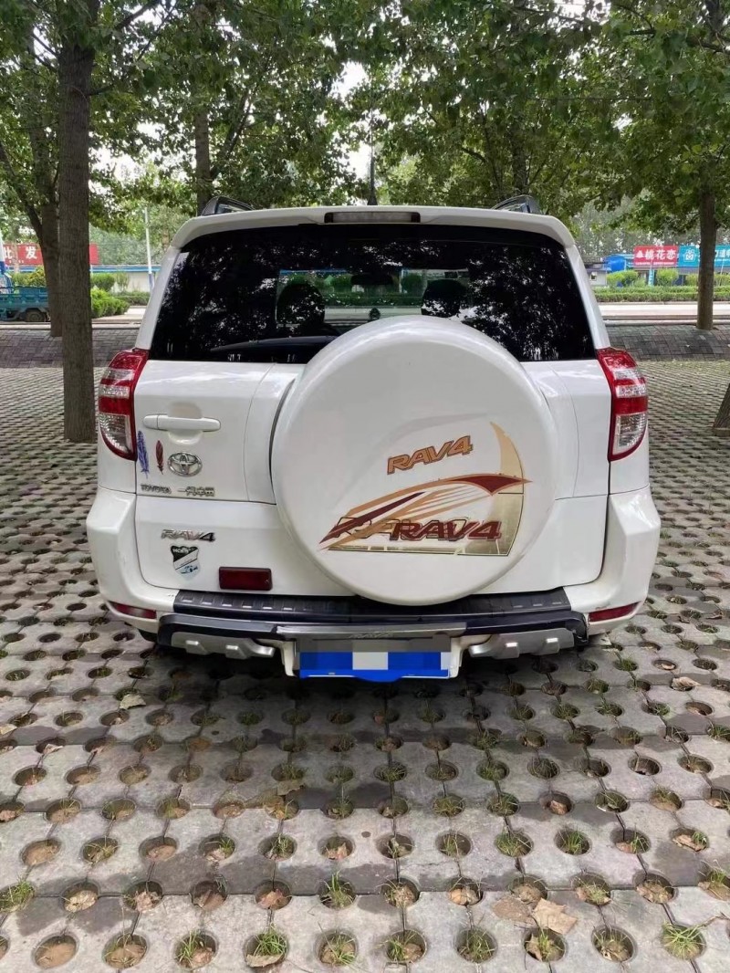 聊城11年豐田RAV4榮放1