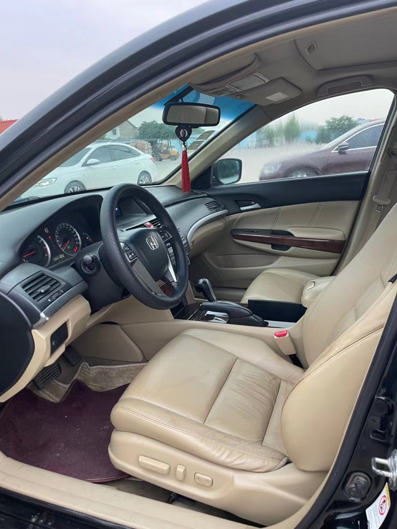 徐州12年本田雅阁8