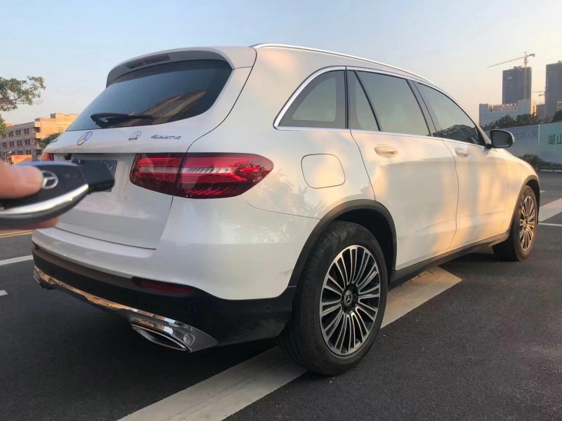 广州19年奔驰GLC2
