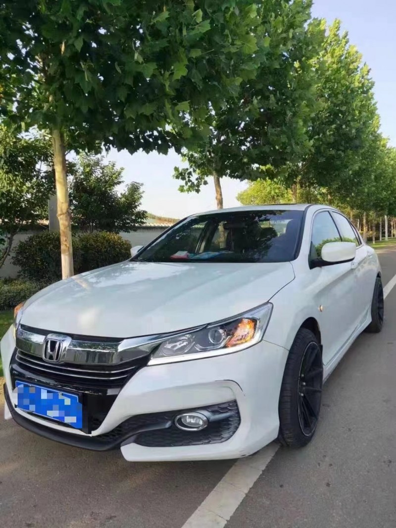 徐州16年本田雅阁7