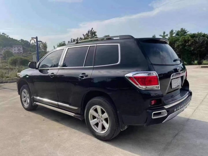 武汉15年丰田汉兰达1