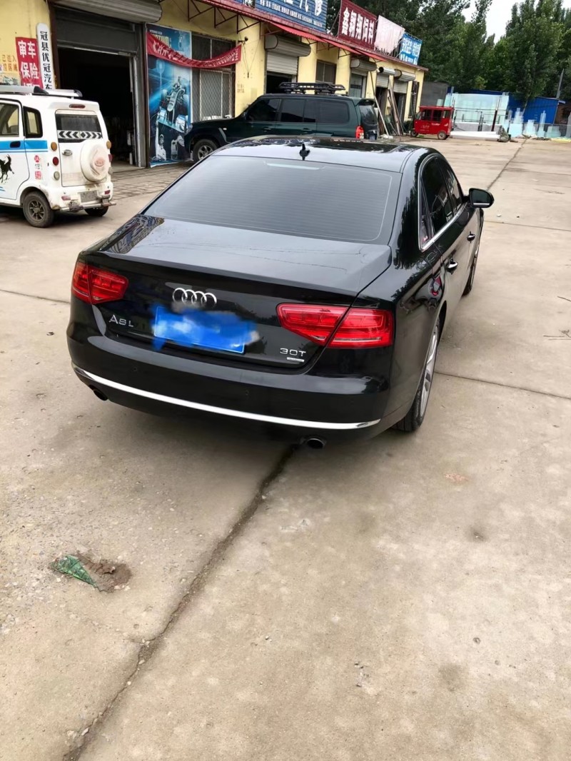 煙臺11年奧迪A8L5