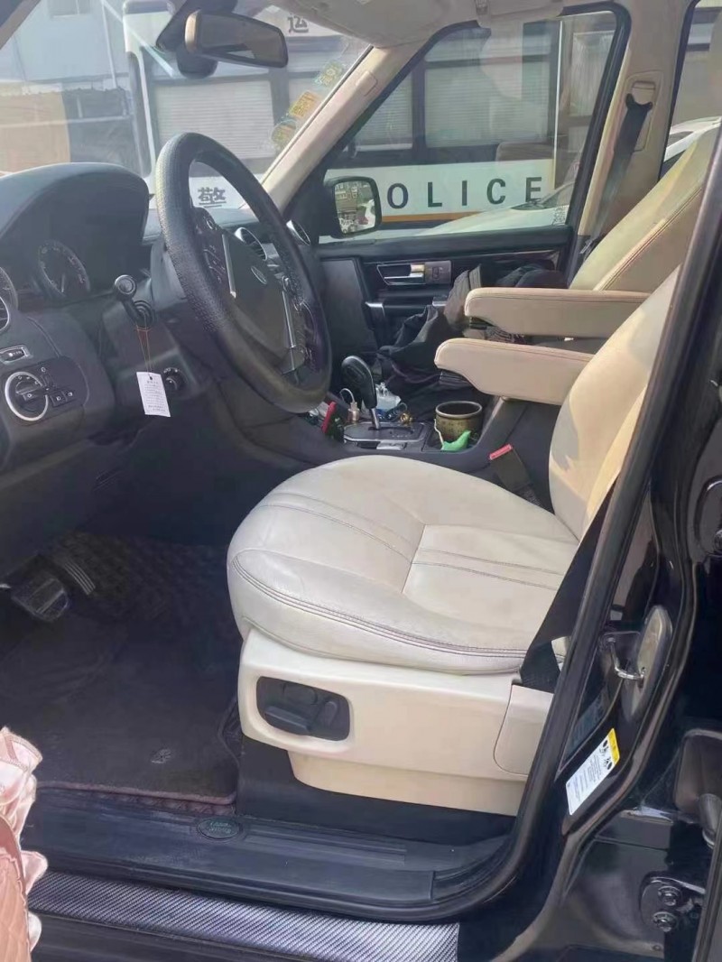 保定11年路虎发现44